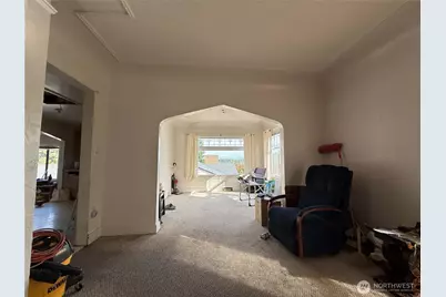 618 N 125th Street, Seattle, WA 98133 - Photo 4