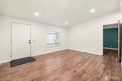 9314 Canyon Road E #40, Puyallup, WA 98371 - Photo 6