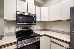 9314 Canyon Rd E, Puyallup, WA 98371 - Photo 20