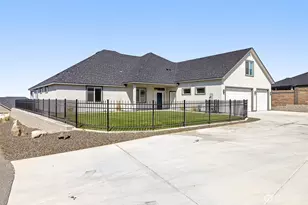 6631 Collins Rd, West Richland, WA 99353 - Photo 2