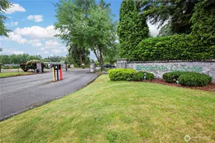 1827 137th St E, Tacoma, WA 98445 - Photo 2