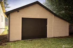 302 Centre St N, Rainier, WA 98576 - Photo 24