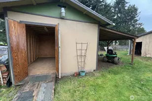 302 Centre St N, Rainier, WA 98576 - Photo 20