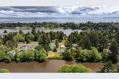 247 Bass Avenue NE, Ocean Shores, WA 98569 - Photo 36