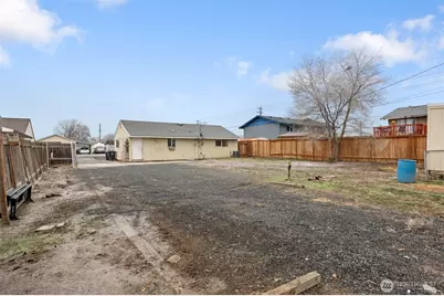 709 S Michael Street, Moses Lake, WA 98837 - Photo 20