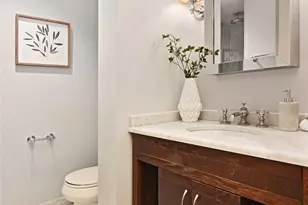 1301 Spring St, Seattle, WA 98104 - Photo 18