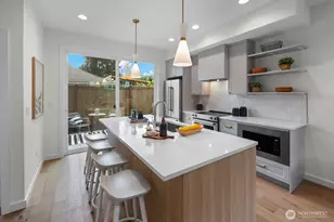 10043 B 8th Ave NW, Seattle, WA 98177 - Photo 6