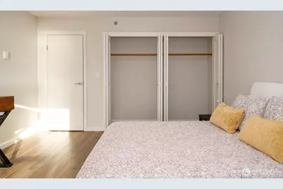 121 Vine Street #1702, Seattle, WA 98121 - Photo 16