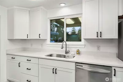 14909 11th Avenue Ct E, Tacoma, WA 98445 - Photo 10