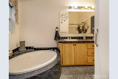 29885 172 Avenue SE, Kent, WA 98042 - Photo 32