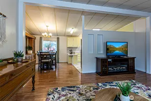 9818 Asotin St S, Tacoma, WA 98444 - Photo 4