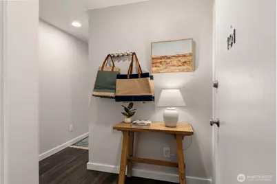 2219 Eastlake Avenue E #101, Seattle, WA 98102 - Photo 16