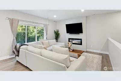 2128 229th Place SW, Bothell, WA 98021 - Photo 6