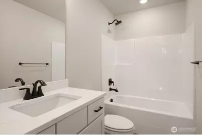 12806 66th Avenue S, Seattle, WA 98178 - Photo 14