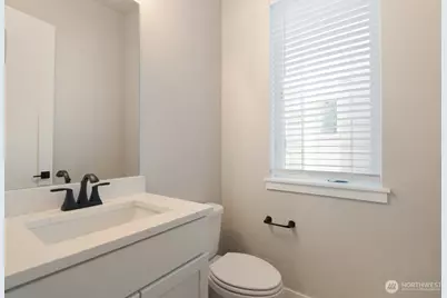 12806 66th Avenue S, Seattle, WA 98178 - Photo 4