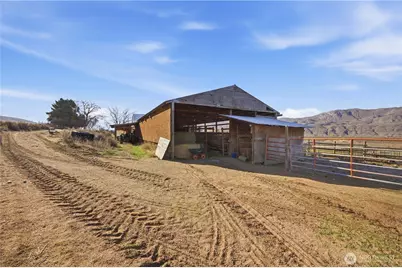 27538 C Hwy 97, Malott, WA 98829 - Photo 32