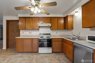 1113 1111 159th St Ct E, Tacoma, WA 98445 - Photo 16