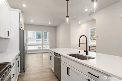 12802 66th Avenue S, Seattle, WA 98178 - Photo 14