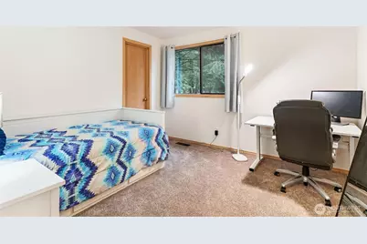 22934 SE 37th St, Sammamish, WA 98075 - Photo 20