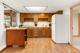 22934 SE 37th St, Sammamish, WA 98075 - Photo 24