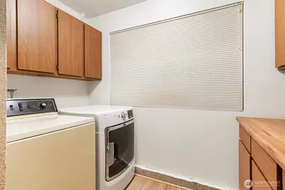 22934 SE 37th St, Sammamish, WA 98075 - Photo 26