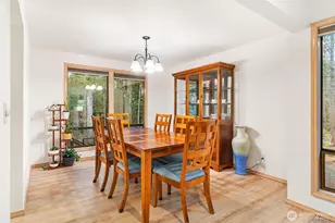 22934 SE 37th St, Sammamish, WA 98075 - Photo 8