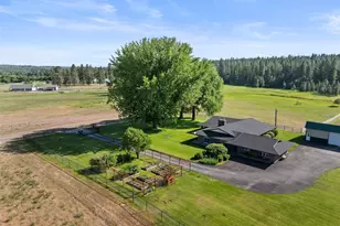 24415 N Crescent Rd, Chattaroy, WA 99003 - Photo 10