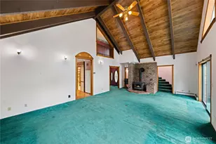 671 Edmonds Rd, Coupeville, WA 98239 - Photo 6