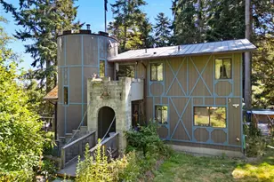 671 Edmonds Rd, Coupeville, WA 98239 - Photo 40