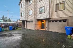 4908 S Willow St, Seattle, WA 98118 - Photo 2