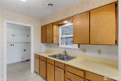 2737 Louisiana Street, Longview, WA 98632 - Photo 12