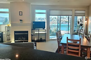 3217 Eastlake Ave E, Seattle, WA 98102 - Photo 2