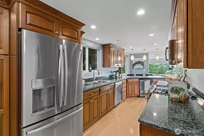 11800 90th Avenue NE, Kirkland, WA 98034 - Photo 10