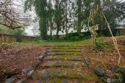 12615 SE 27th Street, Bellevue, WA 98005 - Photo 34