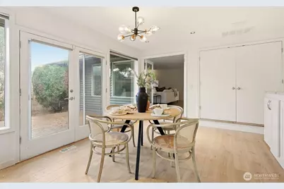 12615 SE 27th Street, Bellevue, WA 98005 - Photo 10