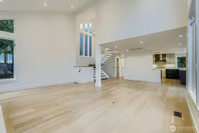 15211 61st Place NE, Kenmore, WA 98028 - Photo 6