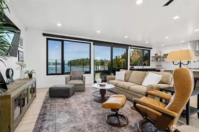 8802 6th Avenue, Tacoma, WA 98465 - Photo 2