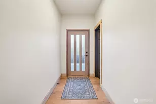 1016 Lincoln Ln, Kelso, WA 98626 - Photo 6