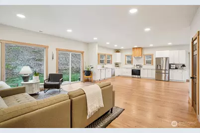 1016 Lincoln Lane, Kelso, WA 98626 - Photo 8