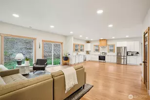 1016 Lincoln Ln, Kelso, WA 98626 - Photo 8