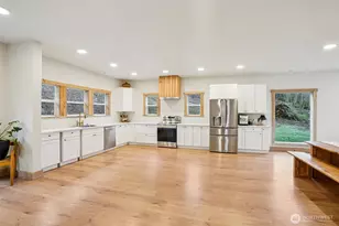 1016 Lincoln Ln, Kelso, WA 98626 - Photo 16