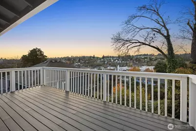 4028 38th Avenue S, Seattle, WA 98118 - Photo 4