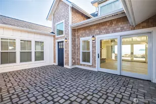 2215 Skyline Way, Anacortes, WA 88221 - Photo 18