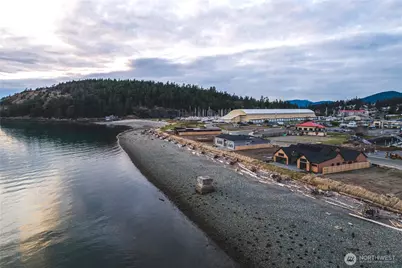 2215 Skyline Way, Anacortes, WA 88221 - Photo 6