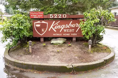 5220 176th Street SW #4, Lynnwood, WA 98037 - Photo 2