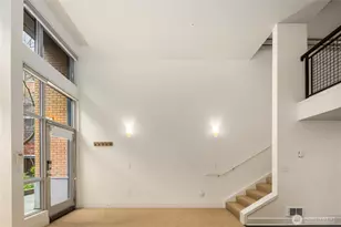 530 Broadway E, Seattle, WA 98102 - Photo 24