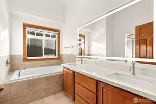 6534 34th Ave NE, Seattle, WA 98115 - Photo 20