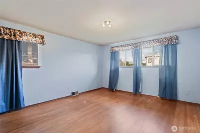 5706 S Upland Road, Seattle, WA 98118 - Photo 14