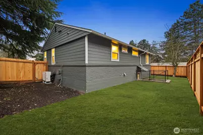 104 NE 85th Street, Seattle, WA 98115 - Photo 38