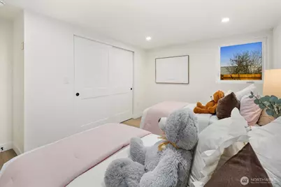 7555 32nd Avenue SW, Seattle, WA 98126 - Photo 34